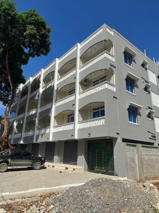 Grey Pearl Apartments Where Raha Is Also Our Priority Malindi Exterior foto